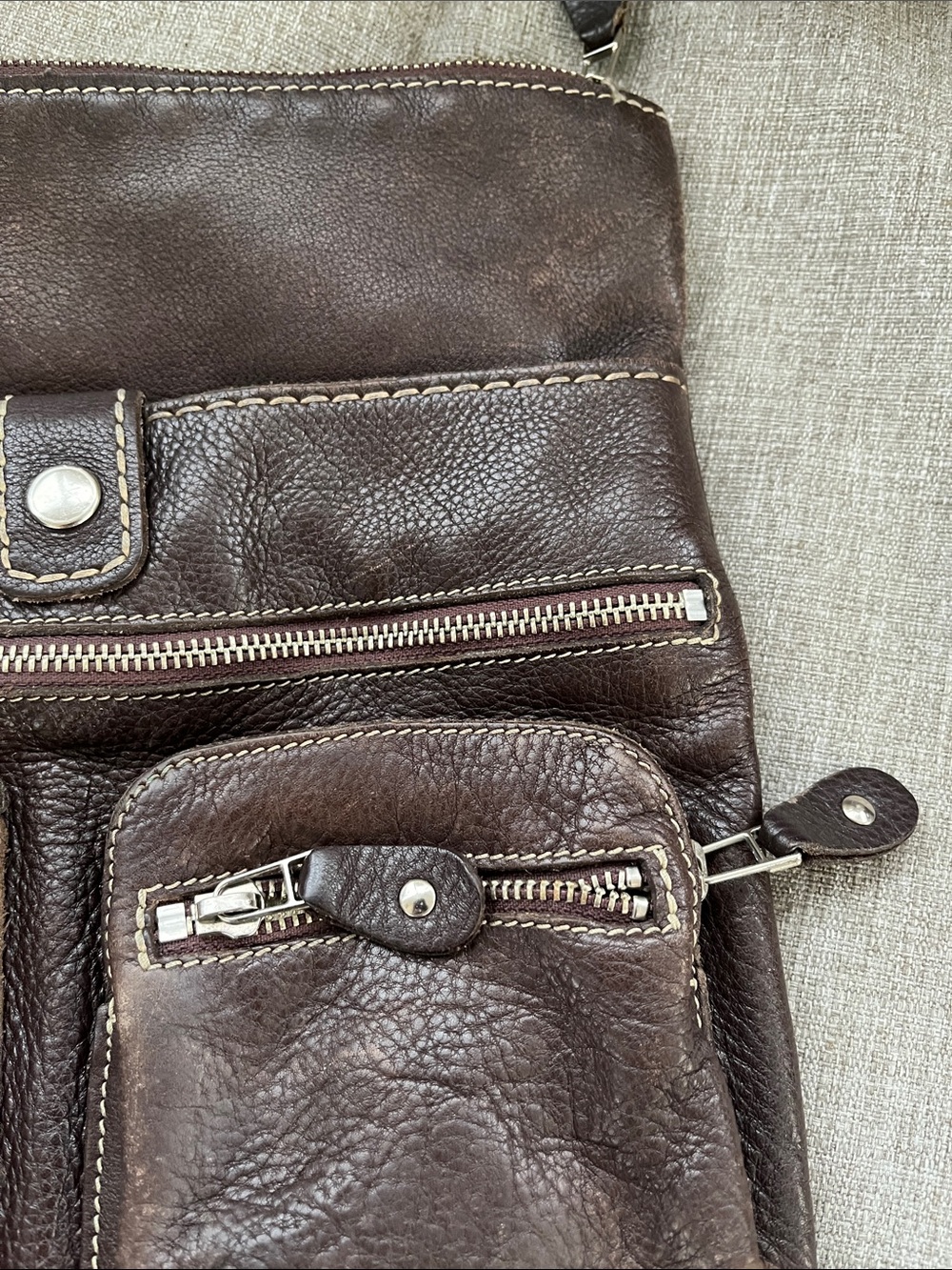 Roots Dark Brown Leather Crossbody Bag with Front Pockets - Picture 7 of 16